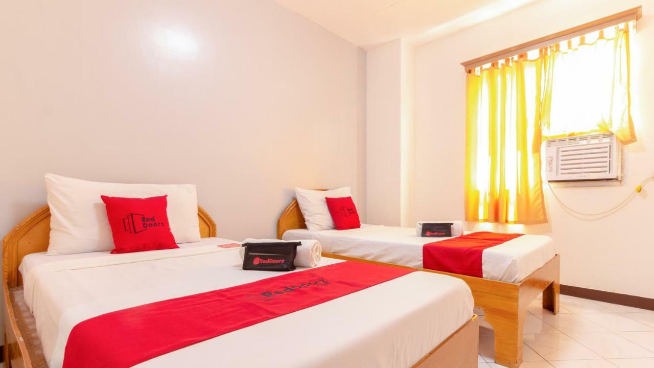 Hotel RedDoorz @ Paterno Street Tacloban Zewnętrze zdjęcie