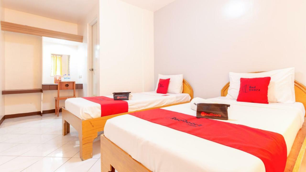 Hotel RedDoorz @ Paterno Street Tacloban Zewnętrze zdjęcie
