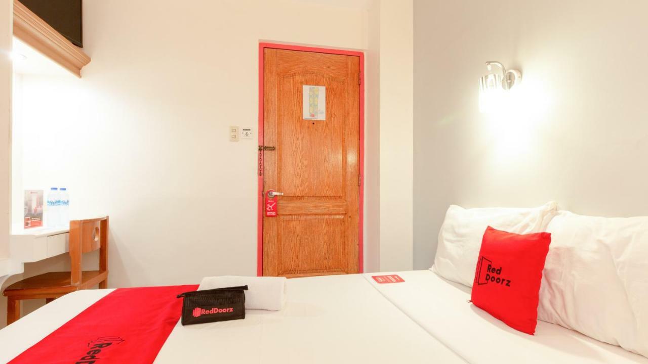 Hotel RedDoorz @ Paterno Street Tacloban Zewnętrze zdjęcie