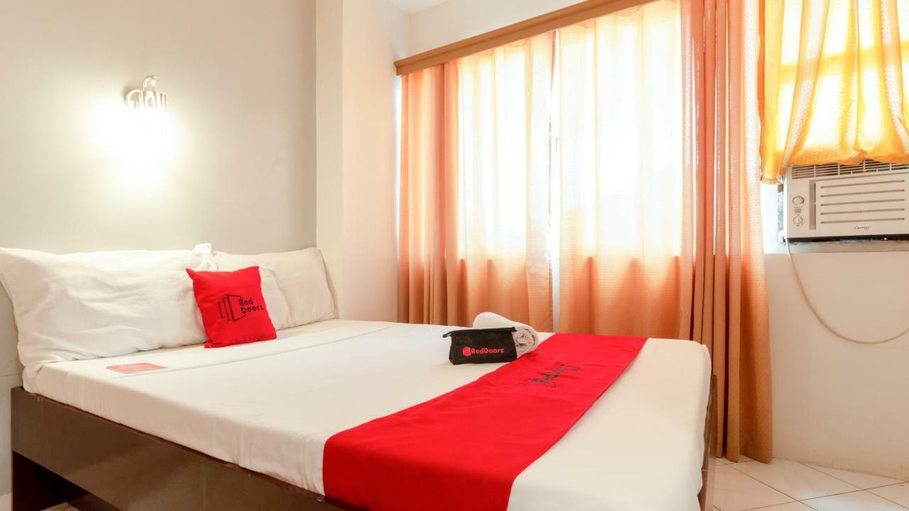 Hotel RedDoorz @ Paterno Street Tacloban Zewnętrze zdjęcie
