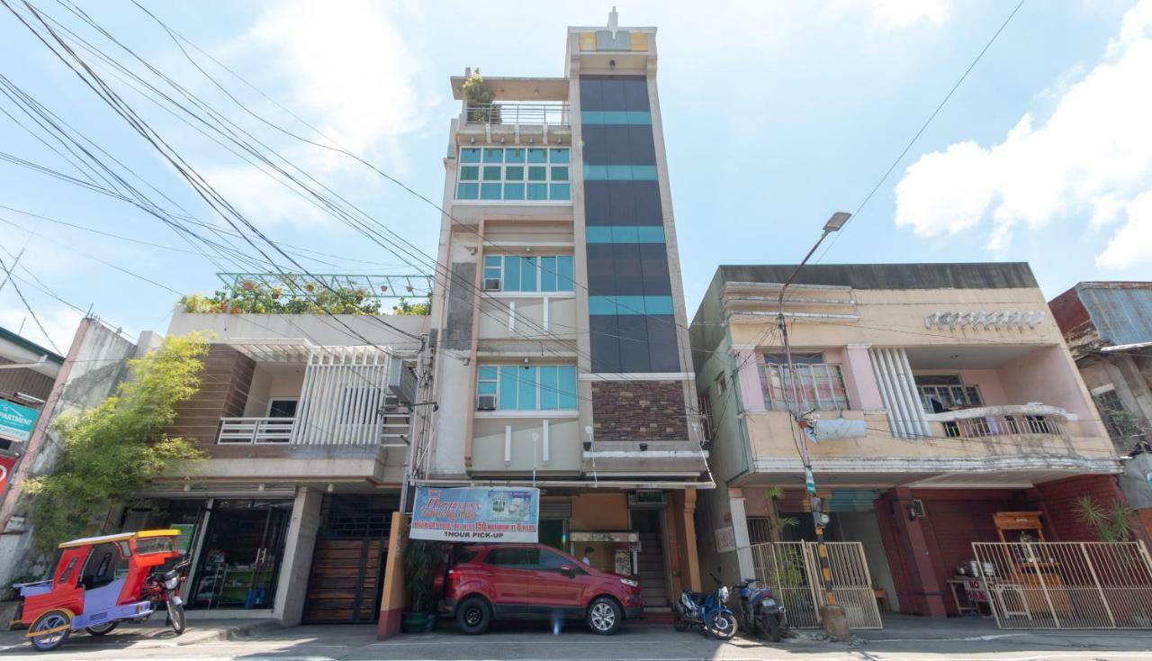Hotel RedDoorz @ Paterno Street Tacloban Zewnętrze zdjęcie